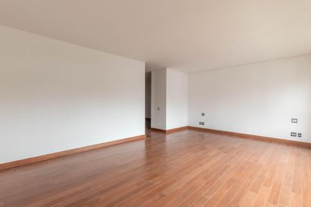 Apartamento à venda com 377m², 4 quartos e 5 vagas Apartamento à venda com 377m², 4 quartos e 5 vagasSuíte 4