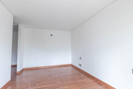 Apartamento à venda com 377m², 4 quartos e 5 vagas Apartamento à venda com 377m², 4 quartos e 5 vagasSuíte 2