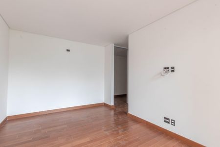 Apartamento à venda com 377m², 4 quartos e 5 vagas Apartamento à venda com 377m², 4 quartos e 5 vagasSuíte 3