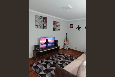 Casa à venda com 170m², 3 quartos e 2 vagas Casa à venda com 170m², 3 quartos e 2 vagasSala