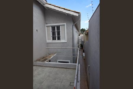 Casa à venda com 170m², 3 quartos e 2 vagas Casa à venda com 170m², 3 quartos e 2 vagasQuintal