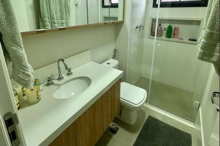 Apartamento à venda com 77m², 3 quartos e 2 vagas Apartamento à venda com 77m², 3 quartos e 2 vagasBanheiro Social