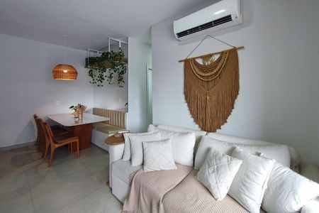 Apartamento à venda com 77m², 3 quartos e 2 vagas Apartamento à venda com 77m², 3 quartos e 2 vagasSala