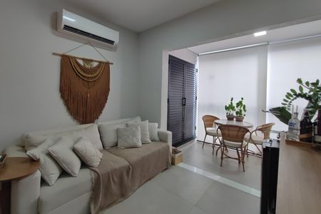 Apartamento à venda com 77m², 3 quartos e 2 vagas Apartamento à venda com 77m², 3 quartos e 2 vagasSala