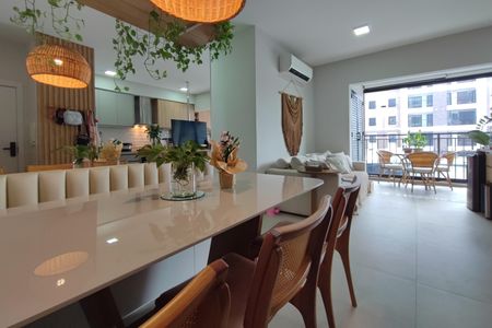 Apartamento à venda com 77m², 3 quartos e 2 vagas Apartamento à venda com 77m², 3 quartos e 2 vagasSala