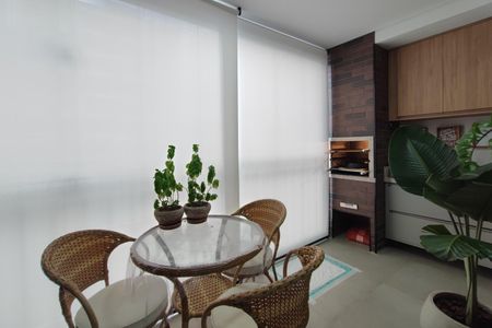 Apartamento à venda com 77m², 3 quartos e 2 vagas Apartamento à venda com 77m², 3 quartos e 2 vagasSala