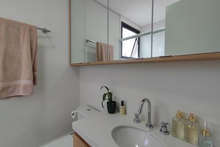 Apartamento à venda com 77m², 3 quartos e 2 vagas Apartamento à venda com 77m², 3 quartos e 2 vagasBanheiro Suíte