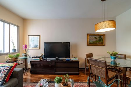 Apartamento à venda com 109m², 4 quartos e 1 vaga Apartamento à venda com 109m², 4 quartos e 1 vagaSala