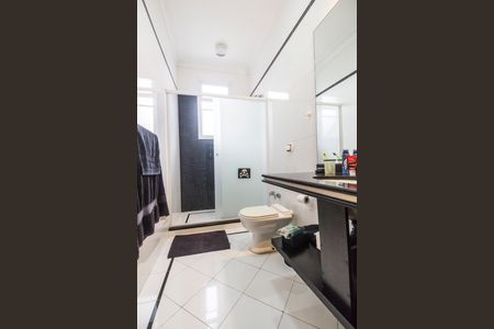 Casa de condomínio para alugar com 420m², 1 quarto e 4 vagas Casa de condomínio para alugar com 420m², 1 quarto e 4 vagasBanheiro da Suíte 3