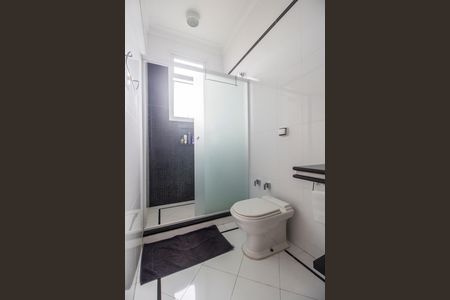 Casa de condomínio para alugar com 420m², 1 quarto e 4 vagas Casa de condomínio para alugar com 420m², 1 quarto e 4 vagasBanheiro da Suíte 2