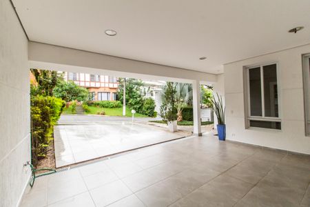 Casa de condomínio para alugar com 420m², 1 quarto e 4 vagas Casa de condomínio para alugar com 420m², 1 quarto e 4 vagasGaragem