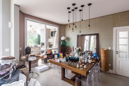 Casa de condomínio para alugar com 420m², 1 quarto e 4 vagas Casa de condomínio para alugar com 420m², 1 quarto e 4 vagasSala