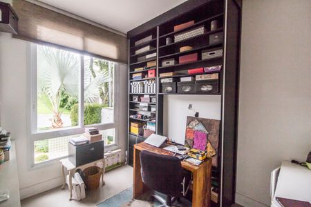 Casa de condomínio para alugar com 420m², 1 quarto e 4 vagas Casa de condomínio para alugar com 420m², 1 quarto e 4 vagasEscritório