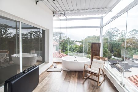 Casa de condomínio para alugar com 420m², 1 quarto e 4 vagas Casa de condomínio para alugar com 420m², 1 quarto e 4 vagasBanheiro da Suíte 1