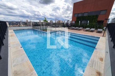 Studio à venda com 27m², 1 quarto e sem vaga Studio à venda com 27m², 1 quarto e sem vagaPiscina