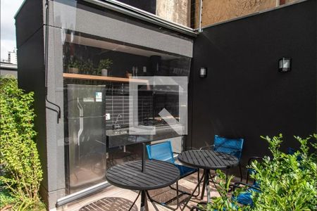 Studio à venda com 27m², 1 quarto e sem vaga Studio à venda com 27m², 1 quarto e sem vagaChurrasqueira