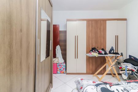 Casa à venda com 330m², 4 quartos e 5 vagas Casa à venda com 330m², 4 quartos e 5 vagasCasa 1 - Quarto 2