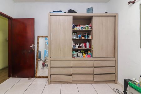 Casa à venda com 330m², 4 quartos e 5 vagas Casa à venda com 330m², 4 quartos e 5 vagasCasa 2 - Quarto 1