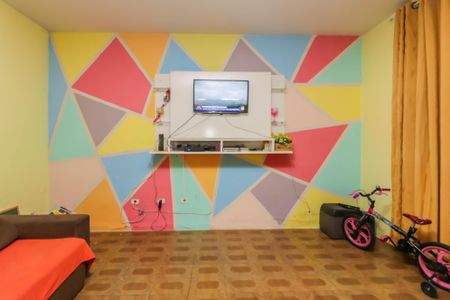 Casa à venda com 330m², 4 quartos e 5 vagas Casa à venda com 330m², 4 quartos e 5 vagasCasa 2 - Sala