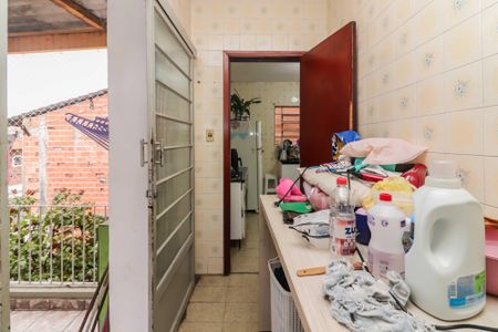 Casa à venda com 330m², 4 quartos e 5 vagas Casa à venda com 330m², 4 quartos e 5 vagasCasa 1 - Lavanderia