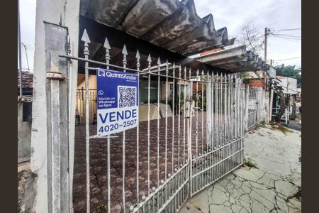 Casa à venda com 330m², 4 quartos e 5 vagas Casa à venda com 330m², 4 quartos e 5 vagasFachada Casa 01 e Placa