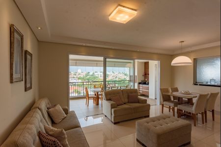 Apartamento à venda com 138m², 3 quartos e 2 vagas Apartamento à venda com 138m², 3 quartos e 2 vagasSala