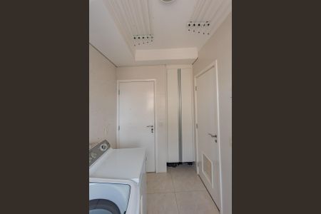 Apartamento à venda com 138m², 3 quartos e 2 vagas Apartamento à venda com 138m², 3 quartos e 2 vagasÁrea de Serviço