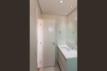 Apartamento à venda com 138m², 3 quartos e 2 vagas Apartamento à venda com 138m², 3 quartos e 2 vagasBanheiro da Suíte 1