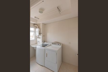 Apartamento à venda com 138m², 3 quartos e 2 vagas Apartamento à venda com 138m², 3 quartos e 2 vagasÁrea de Serviço