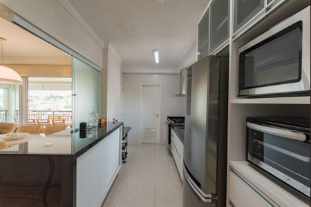 Apartamento à venda com 138m², 3 quartos e 2 vagas Apartamento à venda com 138m², 3 quartos e 2 vagasCozinha