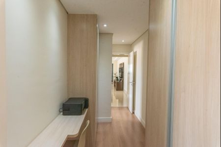 Apartamento à venda com 138m², 3 quartos e 2 vagas Apartamento à venda com 138m², 3 quartos e 2 vagasCorredor Escritório