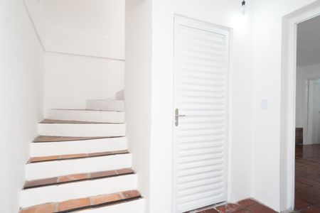 Studio para alugar com 41m², 1 quarto e sem vaga Studio para alugar com 41m², 1 quarto e sem vagaEscadas