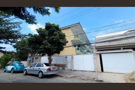 Casa de condomínio à venda com 120m², 2 quartos e 1 vaga Casa de condomínio à venda com 120m², 2 quartos e 1 vagaFachada com Placa Quinto Andar