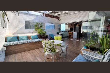 Apartamento à venda com 240m², 3 quartos e 3 vagas Apartamento à venda com 240m², 3 quartos e 3 vagasCobertura