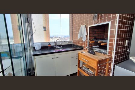 Apartamento à venda com 240m², 3 quartos e 3 vagas Apartamento à venda com 240m², 3 quartos e 3 vagasCobertura