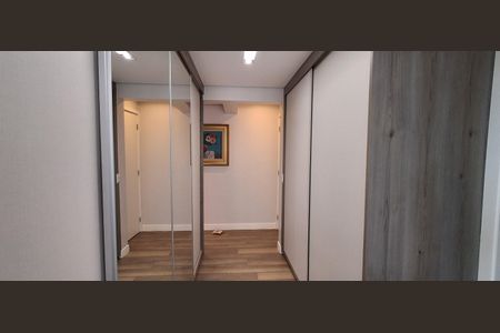 Apartamento à venda com 240m², 3 quartos e 3 vagas Apartamento à venda com 240m², 3 quartos e 3 vagasSuíte 3
