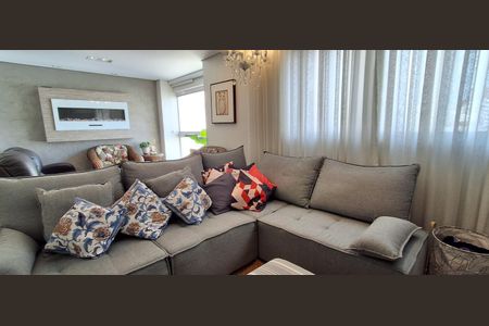 Apartamento à venda com 240m², 3 quartos e 3 vagas Apartamento à venda com 240m², 3 quartos e 3 vagasSala