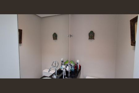 Apartamento à venda com 240m², 3 quartos e 3 vagas Apartamento à venda com 240m², 3 quartos e 3 vagasBanheiro cobertura