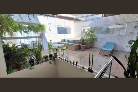 Apartamento à venda com 240m², 3 quartos e 3 vagas Apartamento à venda com 240m², 3 quartos e 3 vagasCobertura