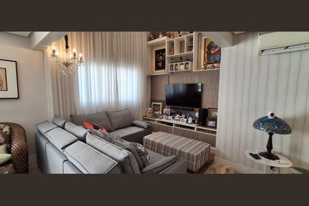 Apartamento à venda com 240m², 3 quartos e 3 vagas Apartamento à venda com 240m², 3 quartos e 3 vagasSala