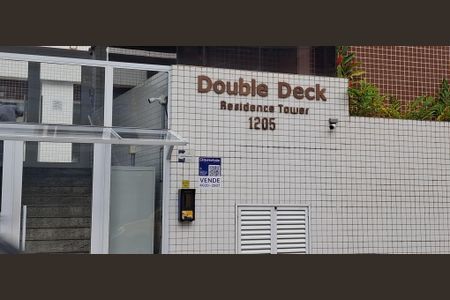 Apartamento à venda com 240m², 3 quartos e 3 vagas Apartamento à venda com 240m², 3 quartos e 3 vagasPlaquinha