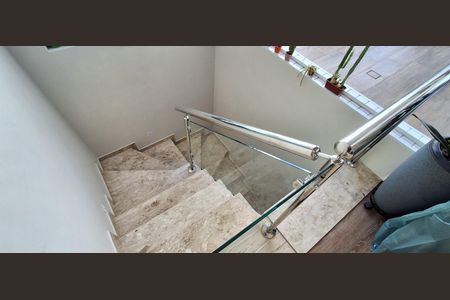 Apartamento à venda com 240m², 3 quartos e 3 vagas Apartamento à venda com 240m², 3 quartos e 3 vagasCobertura