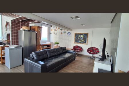 Apartamento à venda com 240m², 3 quartos e 3 vagas Apartamento à venda com 240m², 3 quartos e 3 vagasCobertura