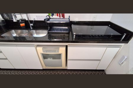 Apartamento à venda com 240m², 3 quartos e 3 vagas Apartamento à venda com 240m², 3 quartos e 3 vagasCozinha