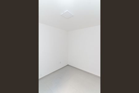 Quarto 1 de apartamento para alugar com 2 quartos, 39m² em Parque Vitoria, São Paulo