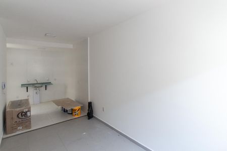 Sala de apartamento à venda com 2 quartos, 44m² em Parque Vitoria, São Paulo