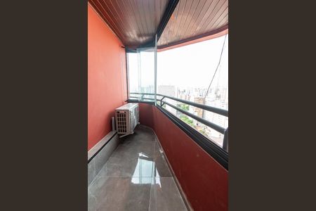 Apartamento para alugar com 70m², 3 quartos e 2 vagas Apartamento para alugar com 70m², 3 quartos e 2 vagasVaranda