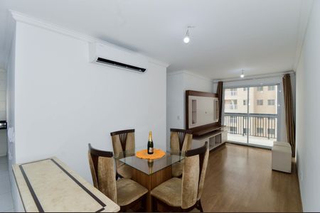 Apartamento para alugar com 75m², 3 quartos e 2 vagas Apartamento para alugar com 75m², 3 quartos e 2 vagasSala