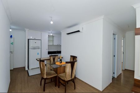 Apartamento para alugar com 75m², 3 quartos e 2 vagas Apartamento para alugar com 75m², 3 quartos e 2 vagasSala