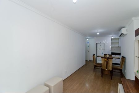 Apartamento para alugar com 75m², 3 quartos e 2 vagas Apartamento para alugar com 75m², 3 quartos e 2 vagasSala